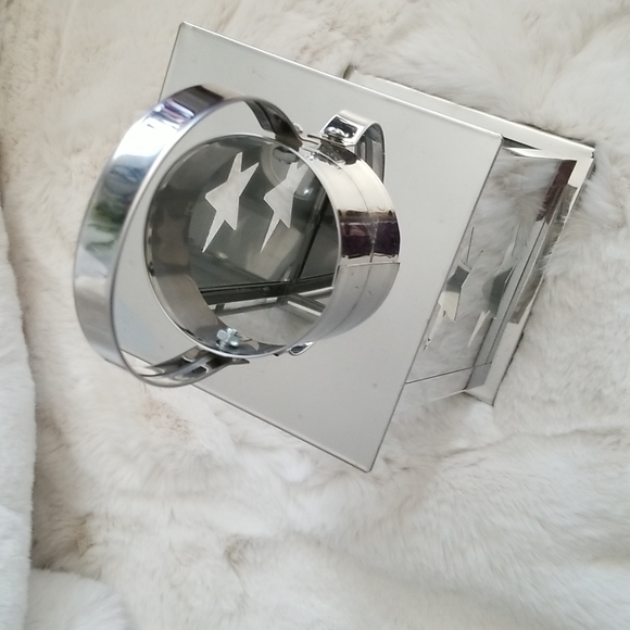 Metal Lantern - Picture 3 of 6